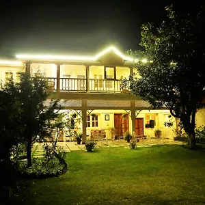 Hotel Springfields - A Heritage Palace Since 1902 ***