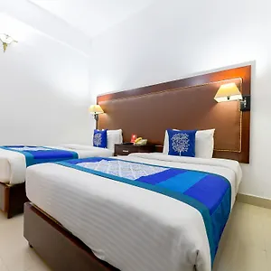 2* Hotel Oyo 7188 Ajantha Regency