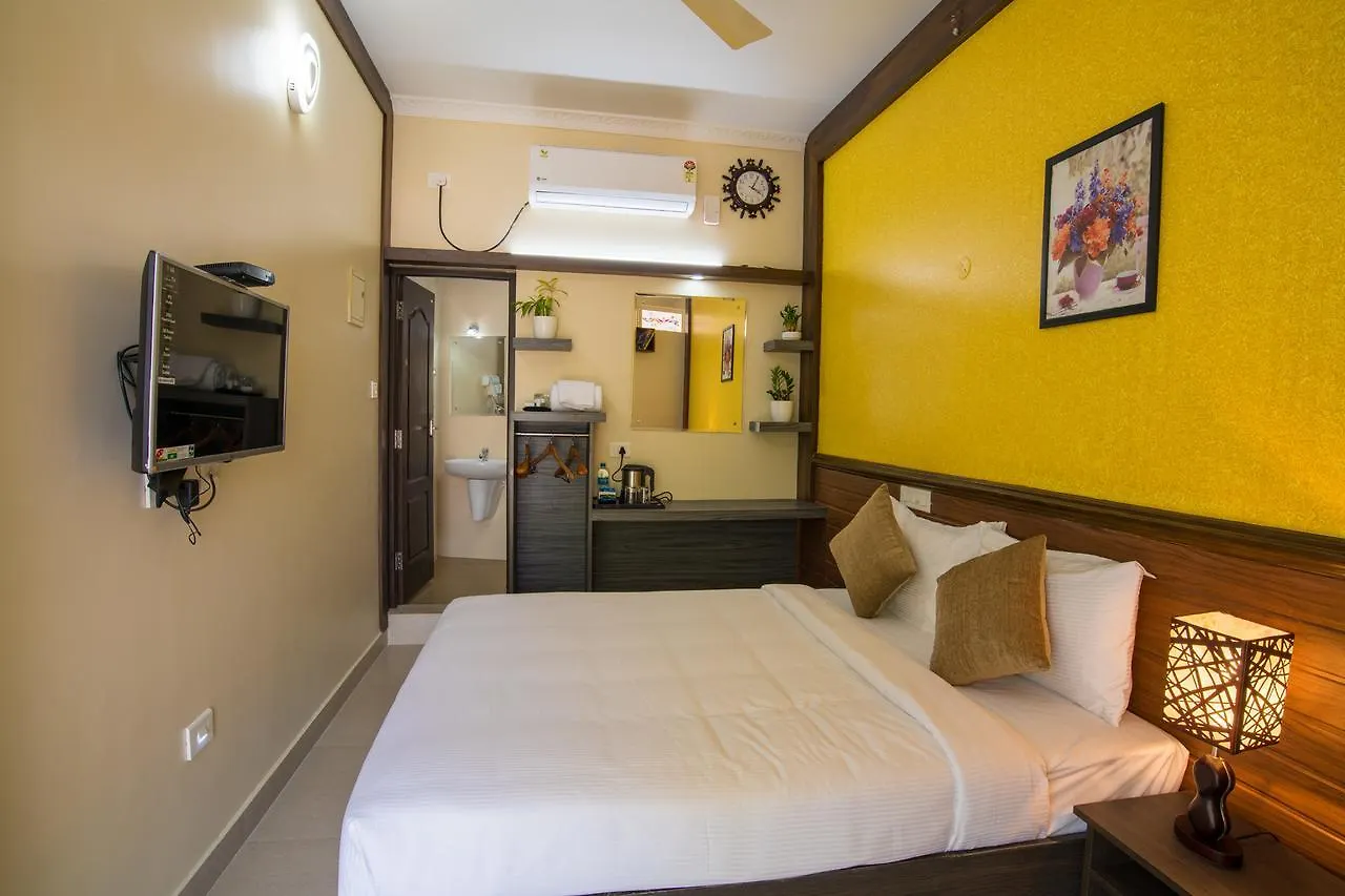 Gems 9 Airport Hotel Kochi 3*,  India