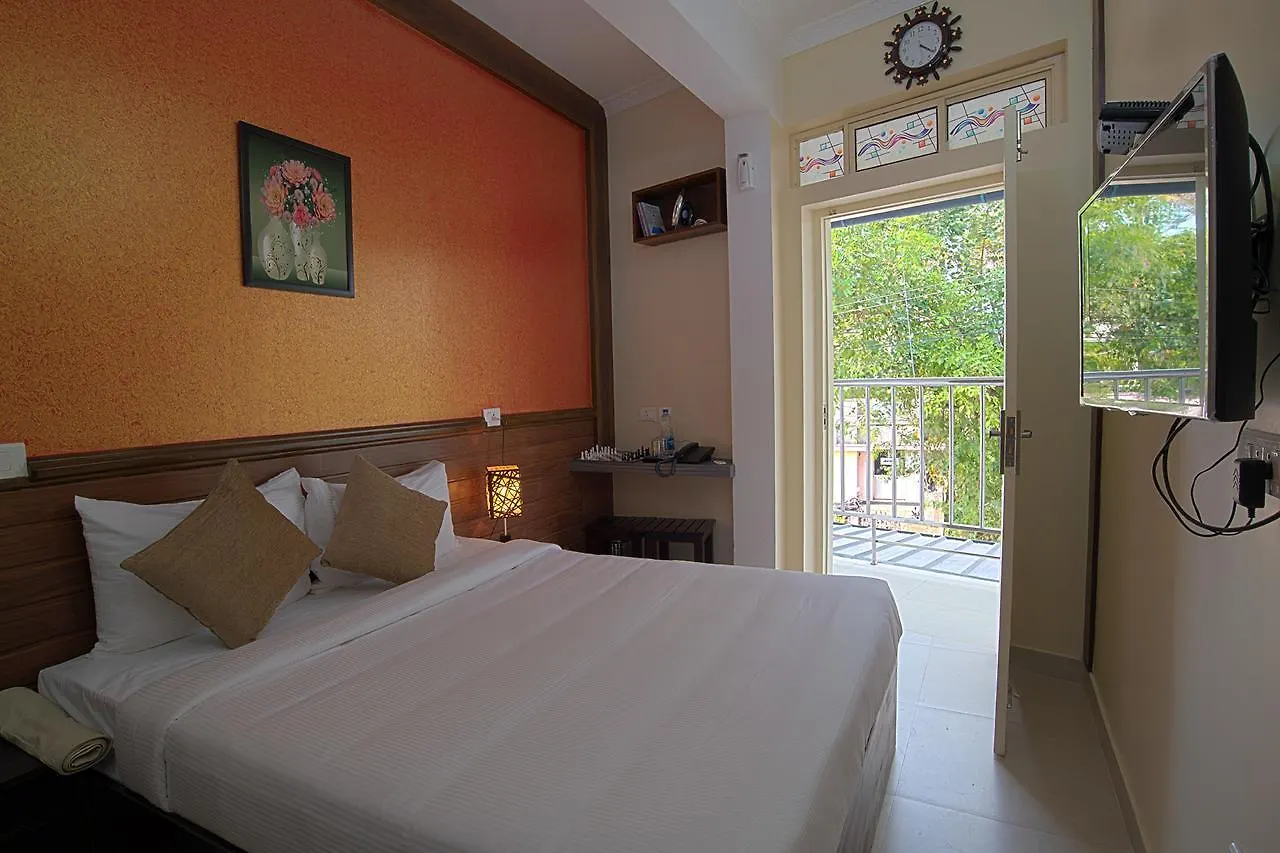 Gems 9 Airport Hotel Kochi 3*,  India