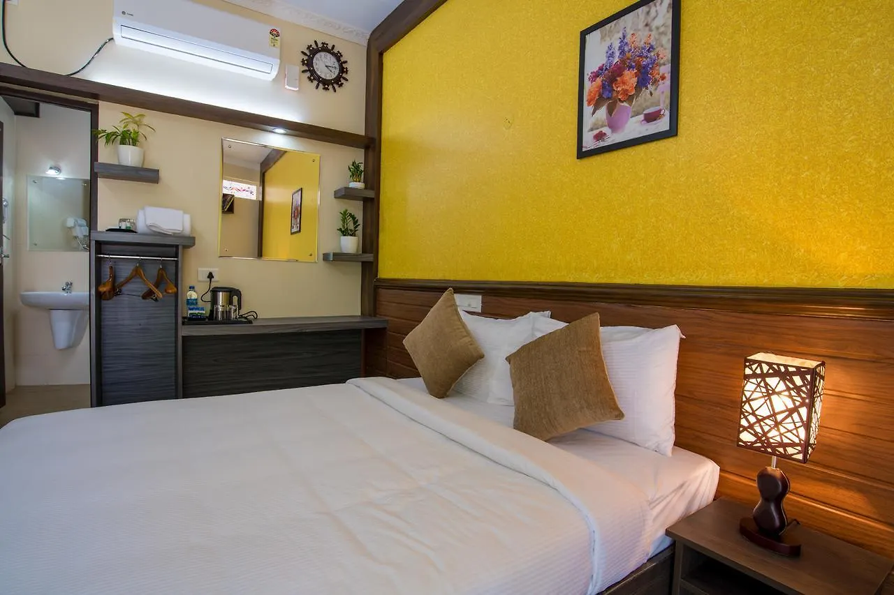 Gems 9 Airport Hotel Коччи